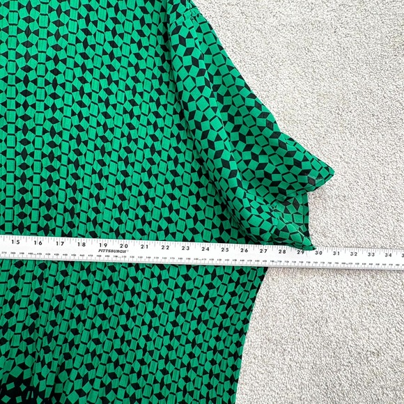 Catherines Tunic Top Womens 3X Green Black Geometric Beaded Sweetheart Neck - Picture 8 of 10